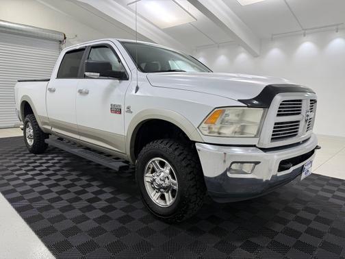 Bright White Clearcoat/Mineral Gray Metallic CC 2010 Dodge Ram 2500 Laramie