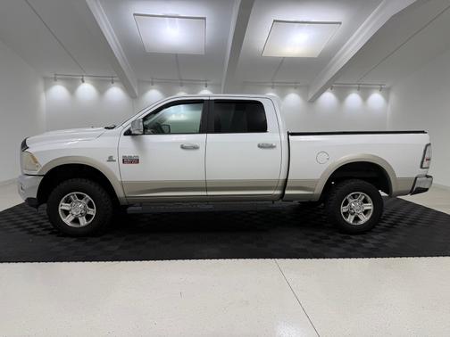 Bright White Clearcoat/Mineral Gray Metallic CC 2010 Dodge Ram 2500 Laramie