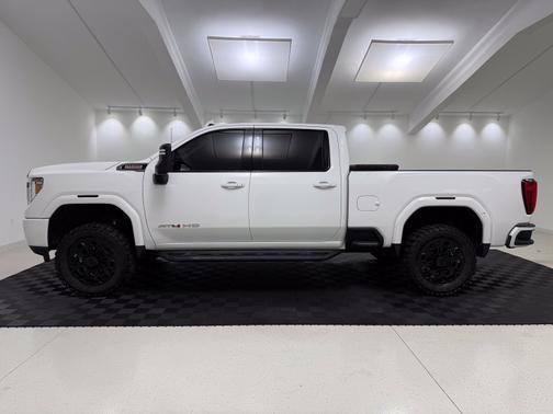 Summit White 2020 GMC Sierra 2500 AT4
