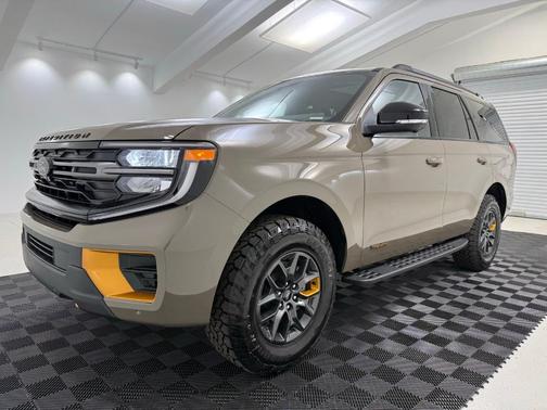 Gray 2026 Ford Expedition Tremor