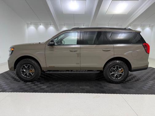 Gray 2026 Ford Expedition Tremor