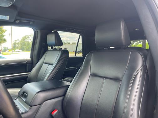 Black Metallic 2021 Ford Expedition XLT