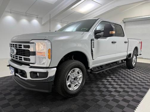 Avalanche 2026 Ford F-250 XLT