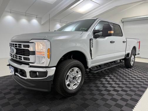 Avalanche 2026 Ford F-250 XLT