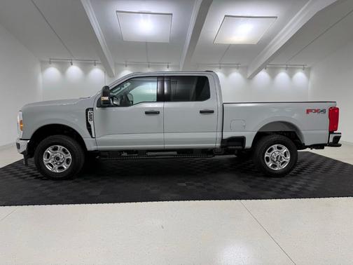 Avalanche 2026 Ford F-250 XLT