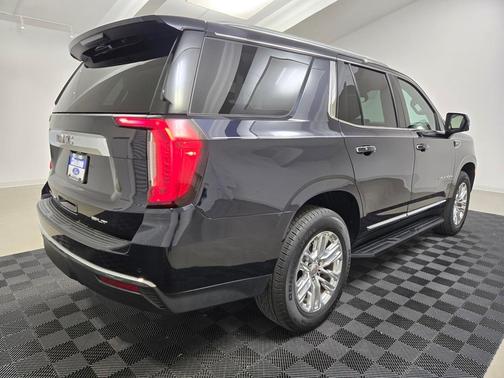 2022 GMC Yukon SLT