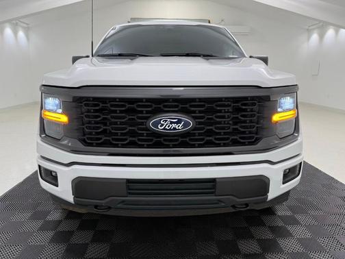 Oxford White 2024 Ford F-150 STX