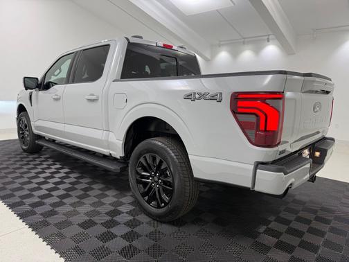 Avalanche 2026 Ford F-150 Lariat