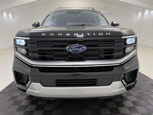 Black Metallic 2025 Ford Expedition Platinum