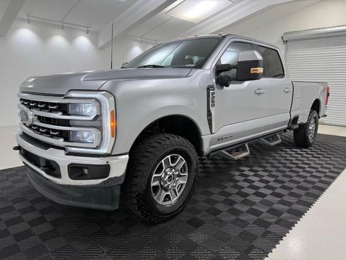 Iconic Silver Metallic 2023 Ford F-250 Lariat
