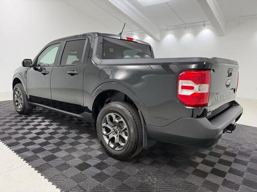 Shadow Black 2024 Ford Maverick XLT