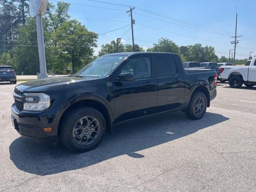 Shadow Black 2024 Ford Maverick XLT