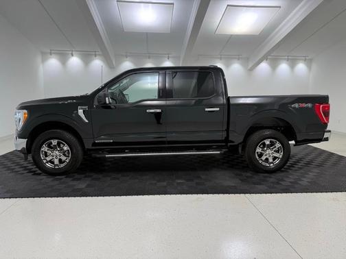Black Metallic 2023 Ford F-150 XLT