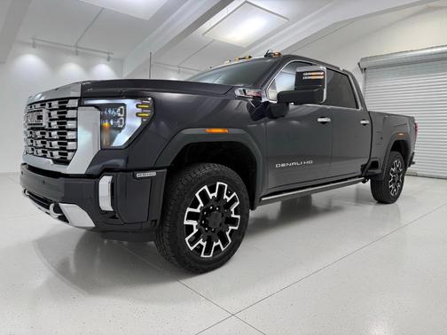 2024 GMC Sierra 2500 Denali