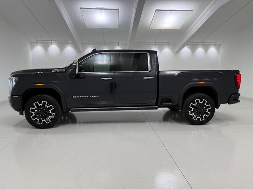 2024 GMC Sierra 2500 Denali