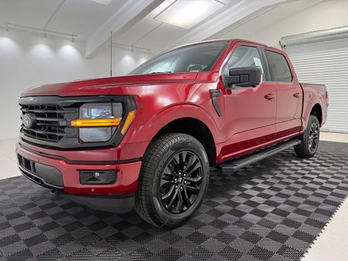 Ruby Red Metallic Tinted Clearcoat 2026 Ford F-150 XLT