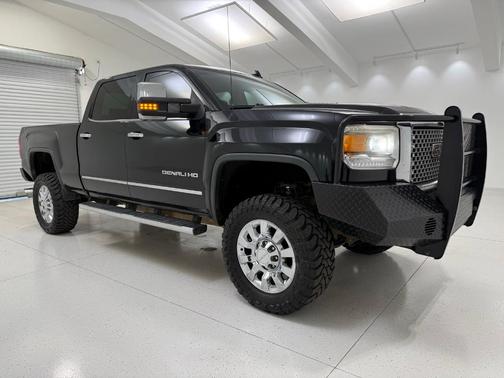 2016 GMC Sierra 2500 Denali