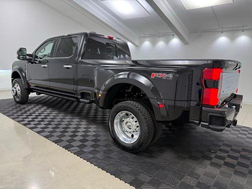 2026 Ford F-450 Platinum
