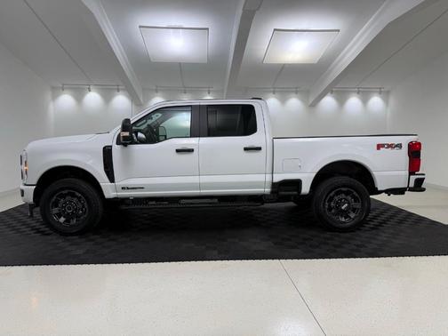Oxford White 2026 Ford F-250 XL