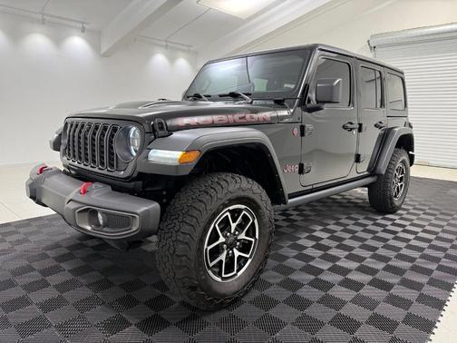 Black Clearcoat 2024 Jeep Wrangler Rubicon