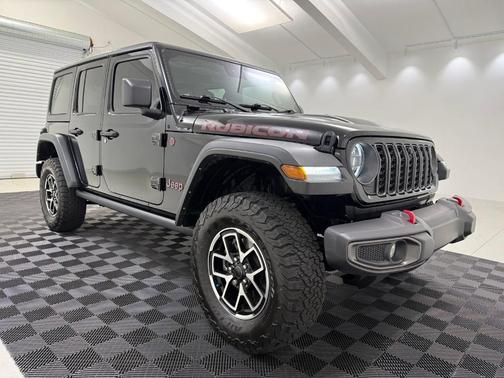 Black Clearcoat 2024 Jeep Wrangler Rubicon