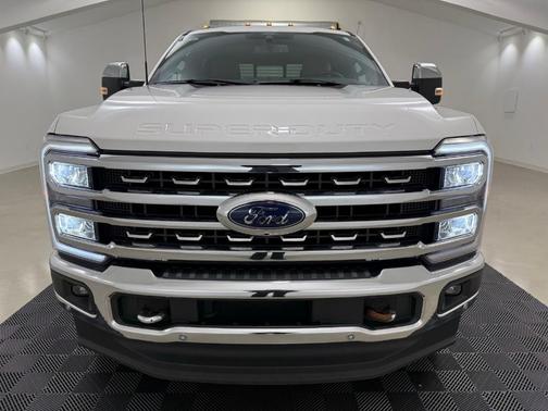 2024 Ford F-350 Lariat Super Duty
