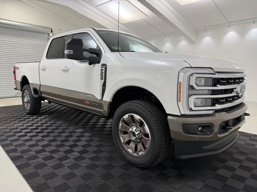 Star White 2026 Ford F-250 King Ranch