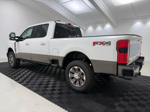 Star White Metallic Tri-Coat 2026 Ford F-250 King Ranch