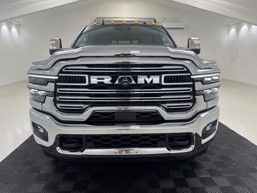 Granite Crystal Metallic Clearcoat 2026 RAM 3500 Laramie
