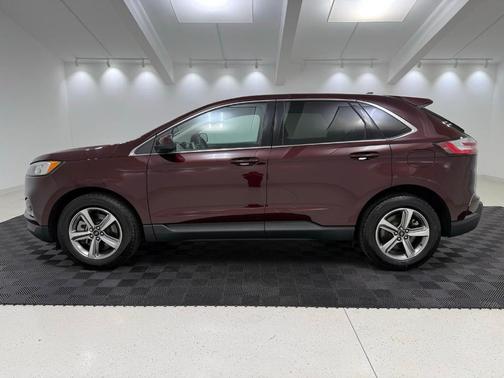 Burgundy 2024 Ford Edge SEL