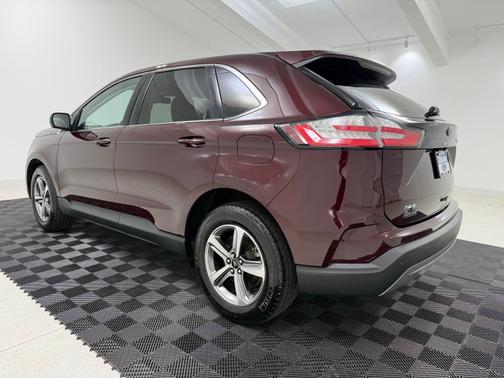 Burgundy 2024 Ford Edge SEL