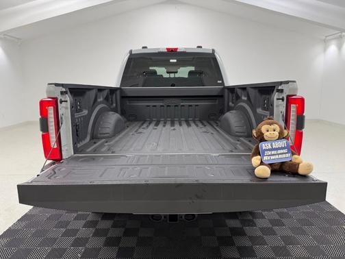 Avalanche 2026 Ford F-250 Lariat