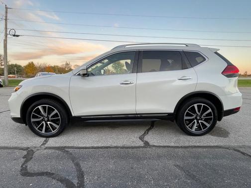 2017 Nissan Rogue SL