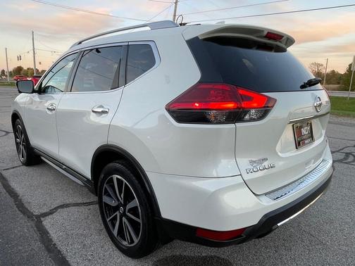 2017 Nissan Rogue SL