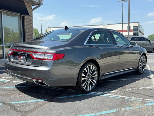 Magnetic Gray Metallic 2019 Lincoln Continental Select