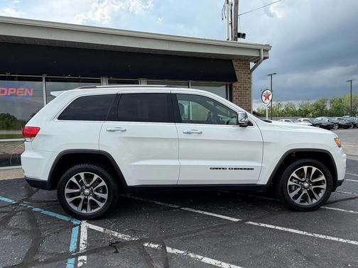 Bright White Clearcoat 2018 Jeep Grand Cherokee Limited