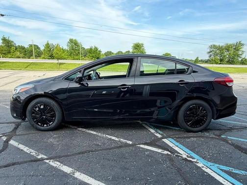 Aurora Black 2017 Kia Forte LX