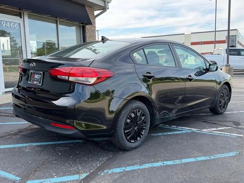 Aurora Black 2017 Kia Forte LX
