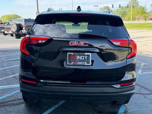 Ebony Twilight Metallic 2020 GMC Terrain SLE