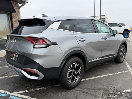 2024 Kia Sportage LX