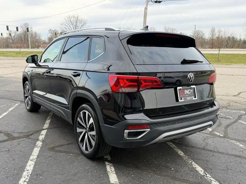 2024 Volkswagen Taos 1.5T SE