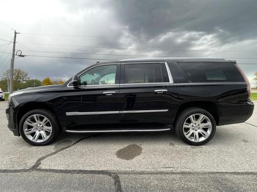 2017 Cadillac Escalade ESV Premium Luxury