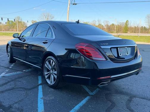 Black 2014 Mercedes-Benz S-Class 4MATIC