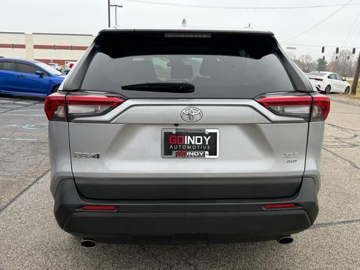 2022 Toyota RAV4 XLE