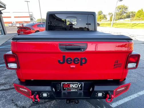 2022 Jeep Gladiator Willys 4x4