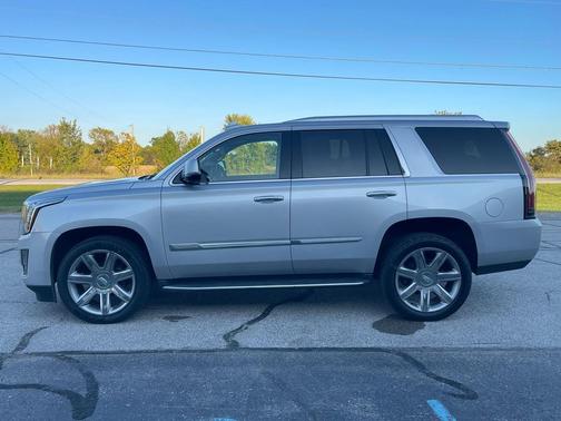 2015 Cadillac Escalade Luxury