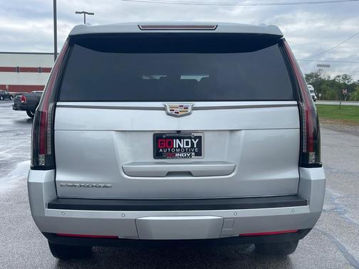 2015 Cadillac Escalade Luxury