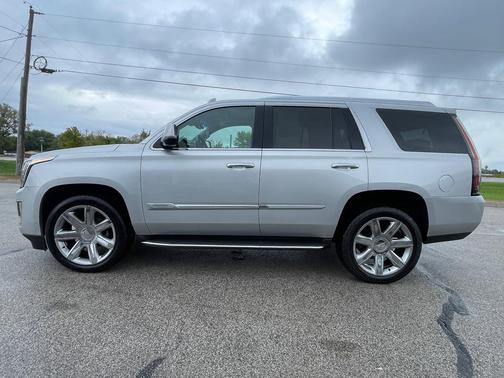 2015 Cadillac Escalade Luxury