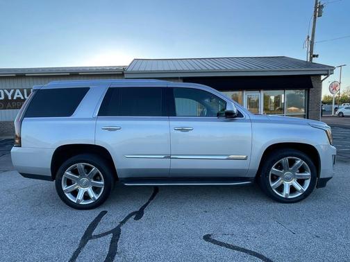 2015 Cadillac Escalade Luxury