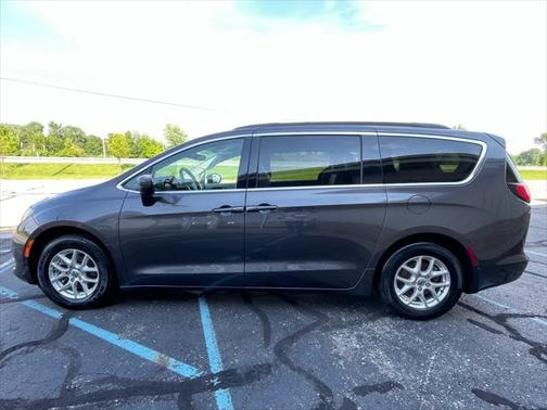 2021 Chrysler Voyager LXI